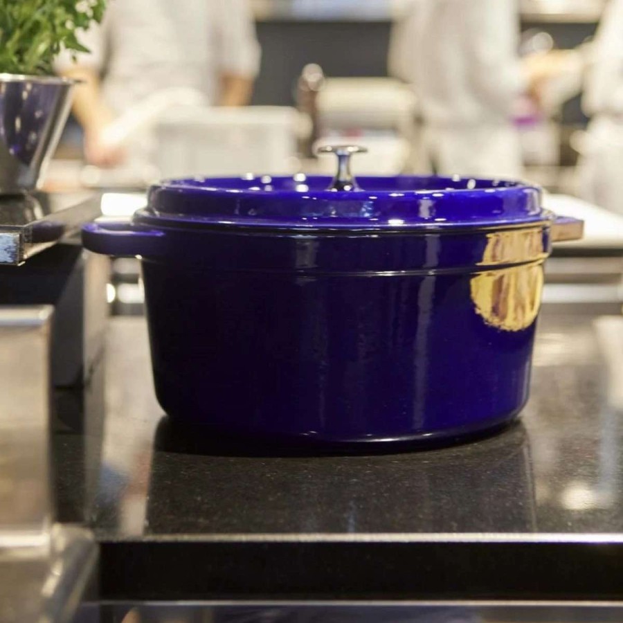 Dutch Ovens & Braisers * | Staub 9 Qt. Round Cocotte/Dutch Oven | Dark Blue